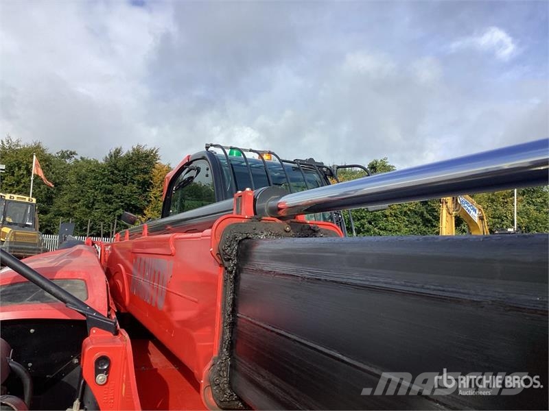 Manitou MT1440 مناولات متداخلة