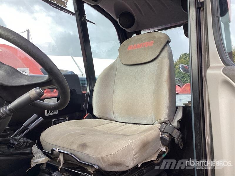 Manitou MT1440 مناولات متداخلة