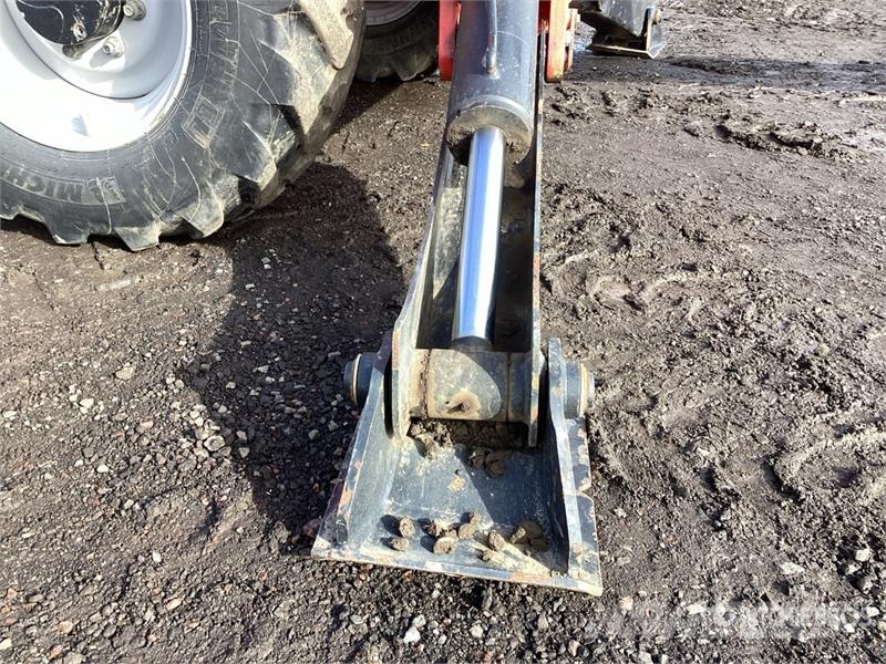 Manitou MT1440 مناولات متداخلة