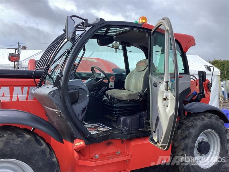 Manitou MT1440 مناولات متداخلة