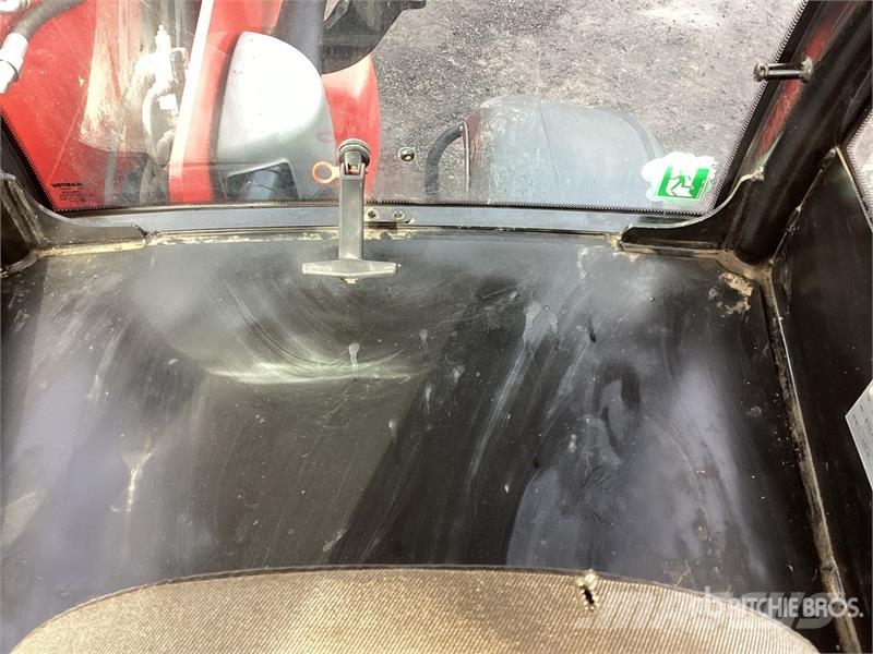 Manitou MT1440 مناولات متداخلة