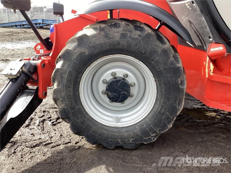Manitou MT1440 مناولات متداخلة