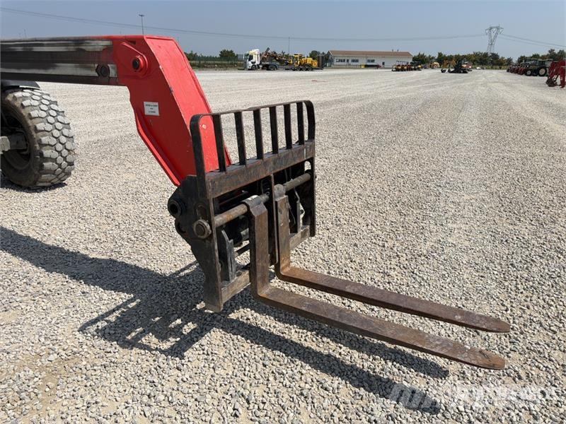Manitou MT732 مناولات متداخلة