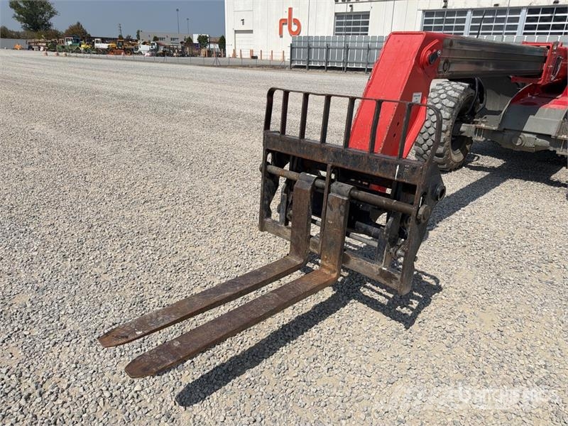 Manitou MT732 مناولات متداخلة