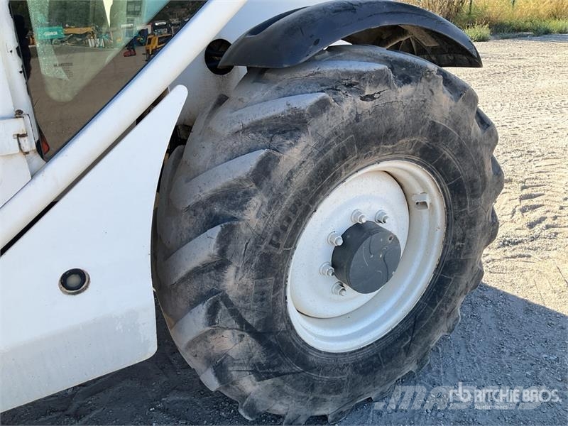 Manitou MT732 مناولات متداخلة