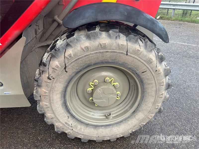 Manitou MT732 مناولات متداخلة