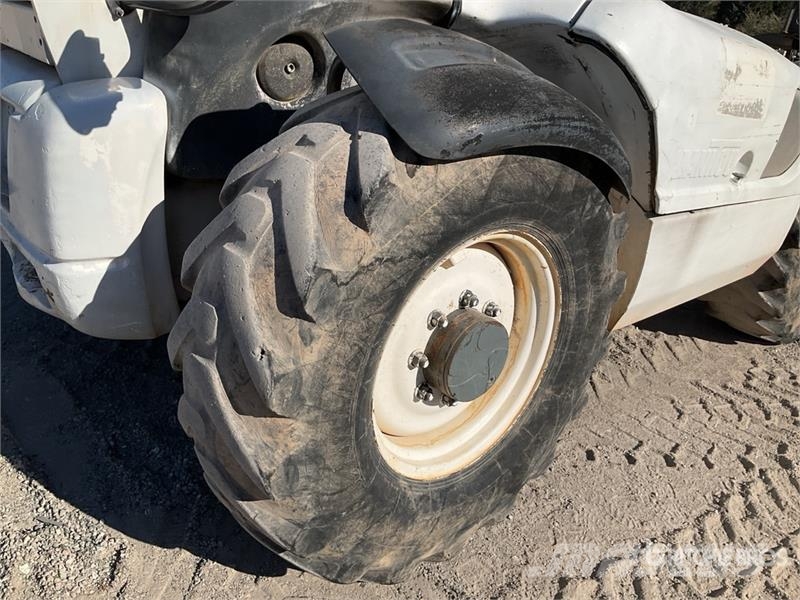 Manitou MT732 مناولات متداخلة