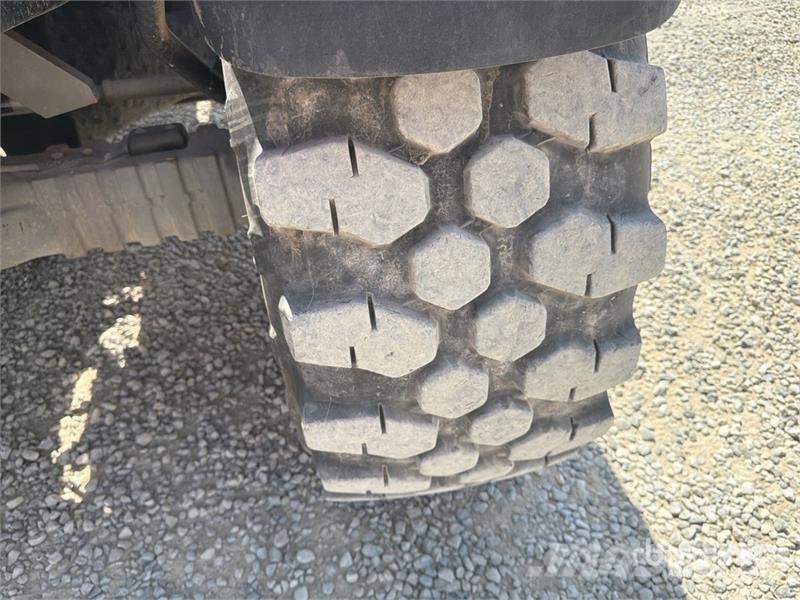 Manitou MT732 مناولات متداخلة