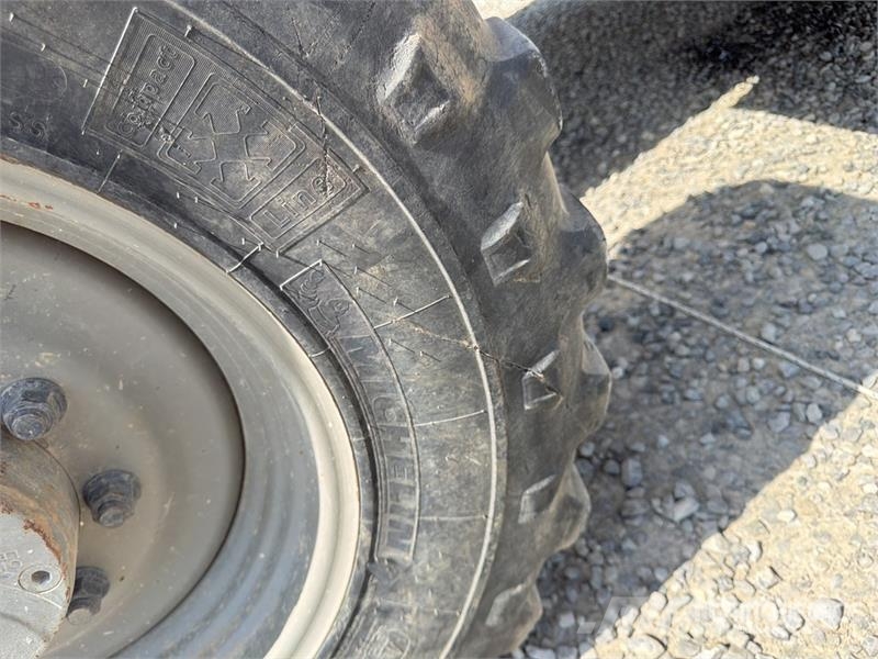 Manitou MT732 مناولات متداخلة