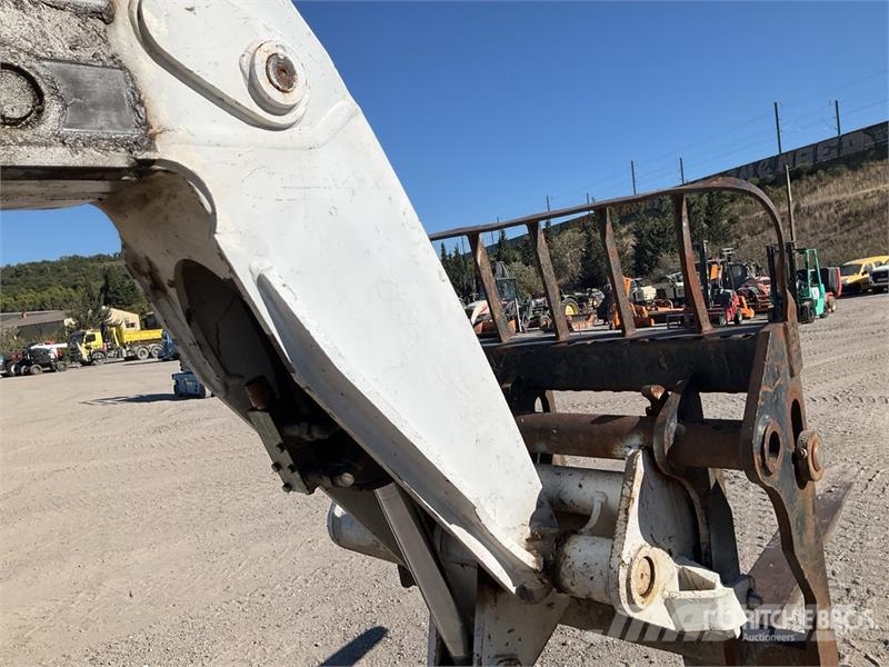 Manitou MT732 مناولات متداخلة