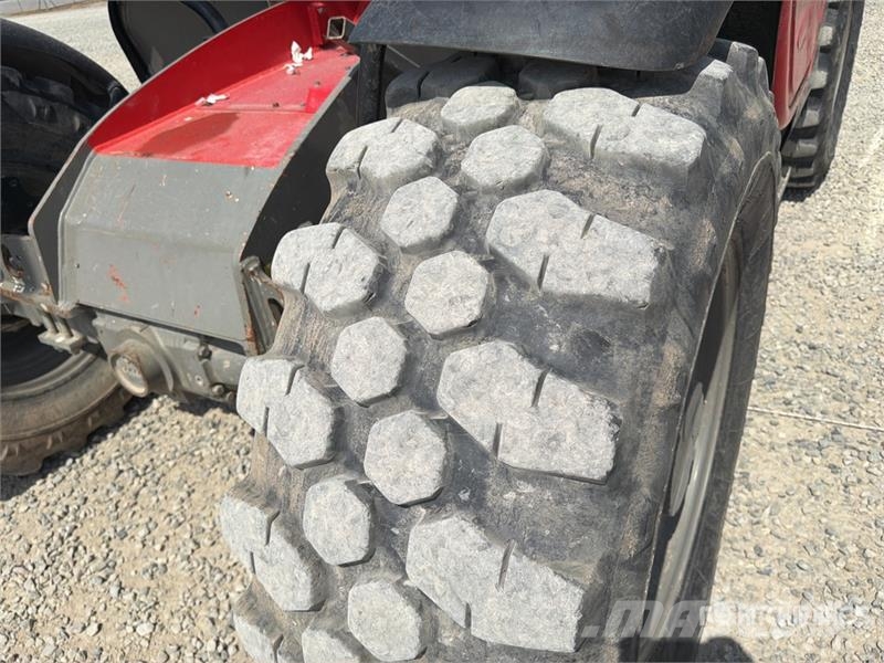 Manitou MT732 مناولات متداخلة