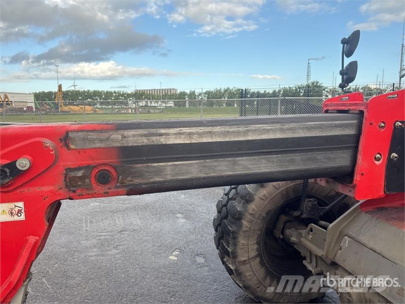 Manitou MT732 مناولات متداخلة