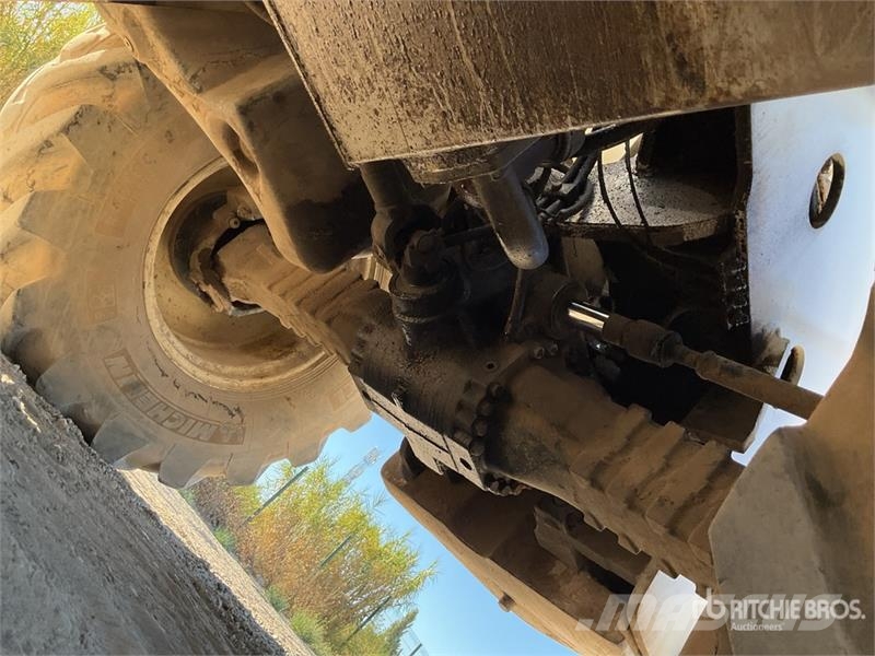 Manitou MT732 مناولات متداخلة
