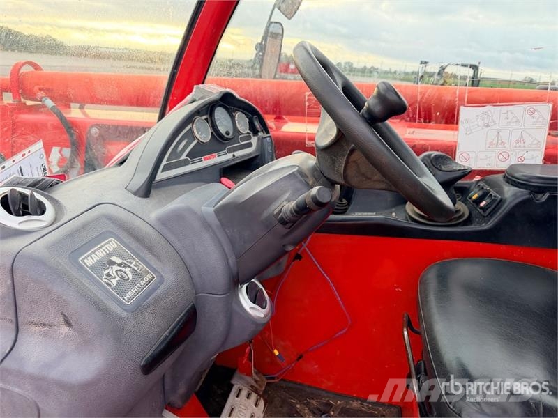 Manitou MT932 مناولات متداخلة