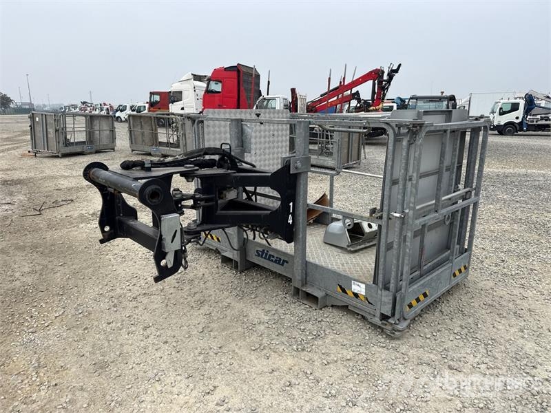 Manitou PSE Telehandler Personnel Basket معدات البناء - غير ذلك