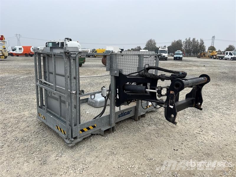 Manitou PSE Telehandler Personnel Basket معدات البناء - غير ذلك