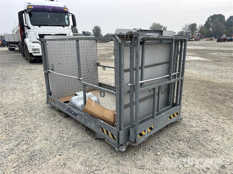 Manitou PSE Telehandler Personnel Basket معدات البناء - غير ذلك