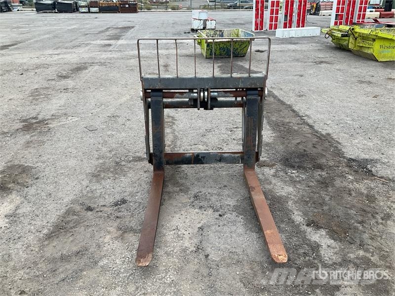 Manitou TFF Telehandler Pallet Forks 叉