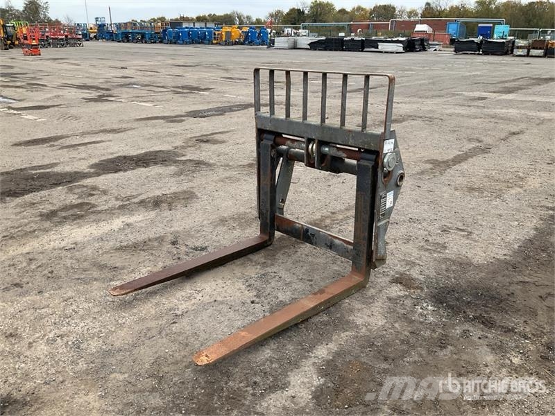 Manitou TFF Telehandler Pallet Forks 叉