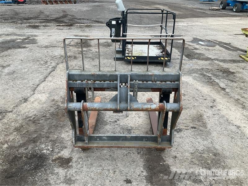 Manitou TFF Telehandler Pallet Forks 叉