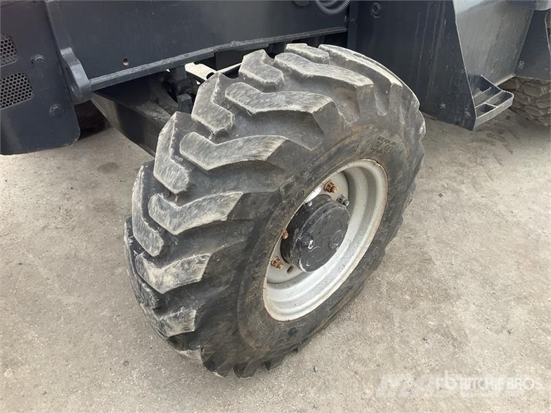 Manitou TLB844SX4 4x4 Backhoe Loader Ekskavaatorlaadurid