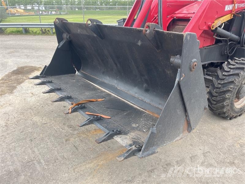 Manitou TLB844SX4 4x4 Backhoe Loader Ekskavaatorlaadurid