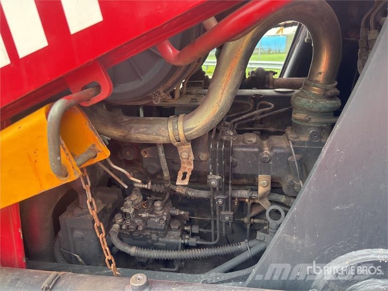 Manitou TLB844SX4 4x4 Backhoe Loader Ekskavaatorlaadurid