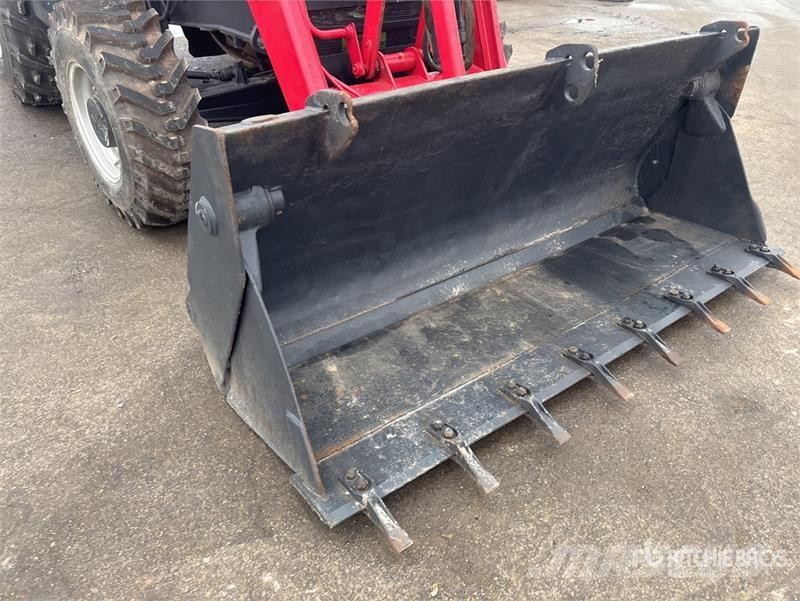 Manitou TLB844SX4 4x4 Backhoe Loader Ekskavaatorlaadurid