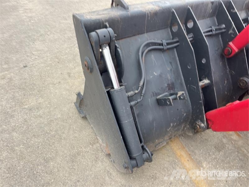 Manitou TLB844SX4 4x4 Backhoe Loader Ekskavaatorlaadurid