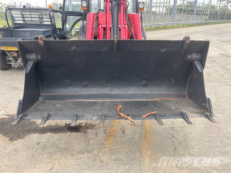 Manitou TLB844SX4 4x4 Backhoe Loader Ekskavaatorlaadurid