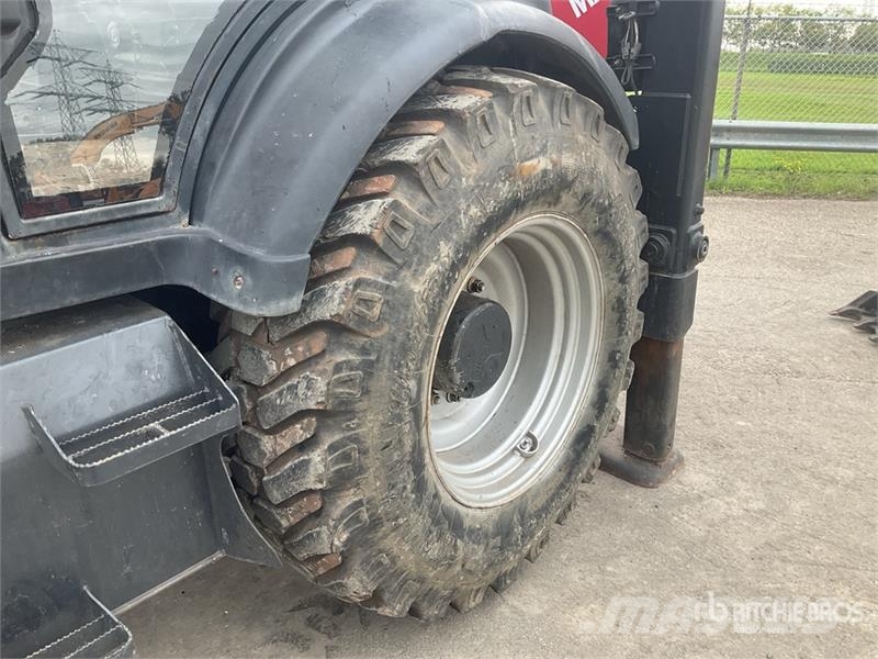 Manitou TLB844SX4 4x4 Backhoe Loader Ekskavaatorlaadurid