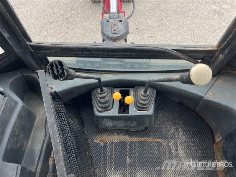Manitou TLB844SX4 4x4 Backhoe Loader Ekskavaatorlaadurid