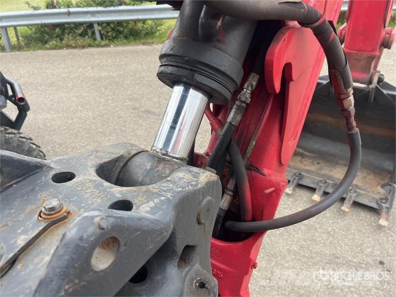 Manitou TLB844SX4 4x4 Backhoe Loader Ekskavaatorlaadurid