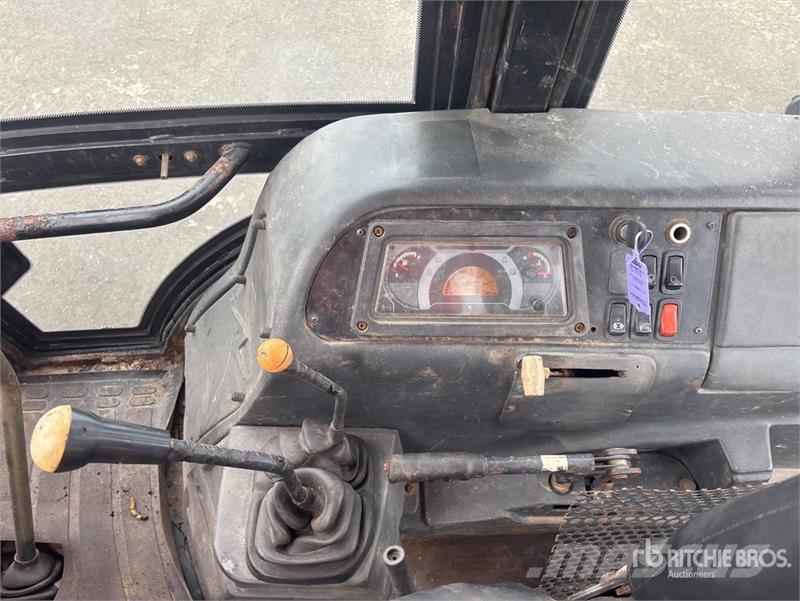 Manitou TLB844SX4 4x4 Backhoe Loader Ekskavaatorlaadurid