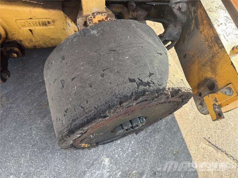 Marini MF691 Wheel Asphalt Paver معدات السفلتة