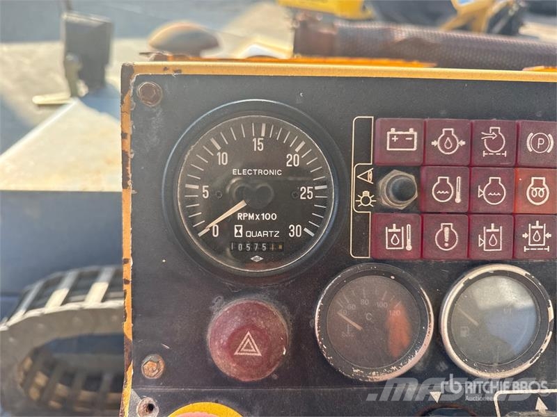 Marini MF691 Wheel Asphalt Paver معدات السفلتة
