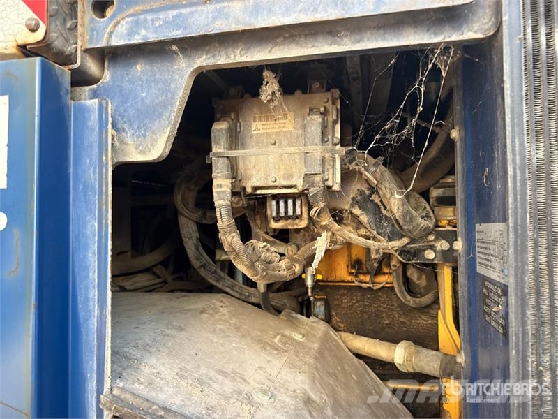 Marini MF691 Wheel Asphalt Paver معدات السفلتة