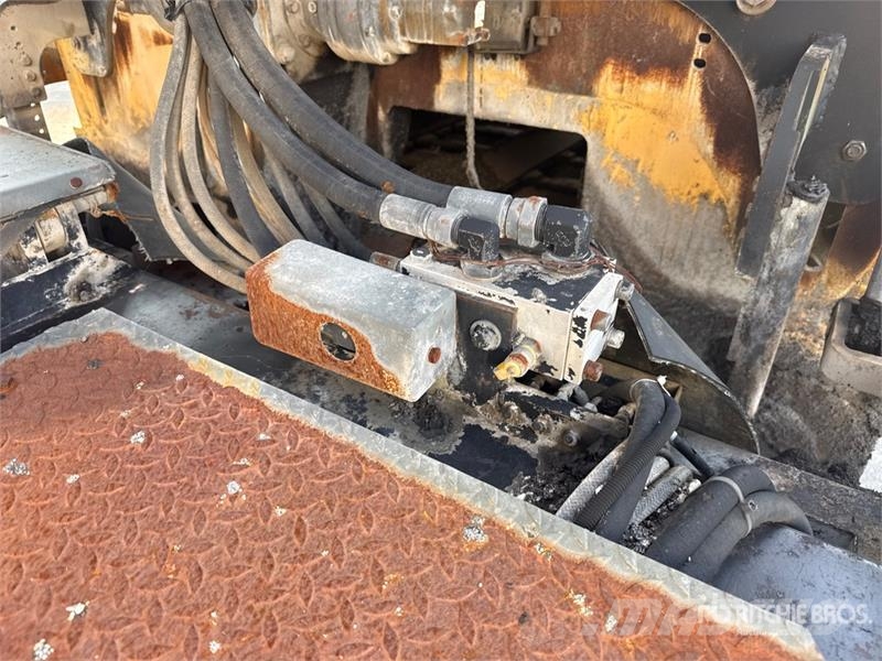 Marini MF691 Wheel Asphalt Paver معدات السفلتة