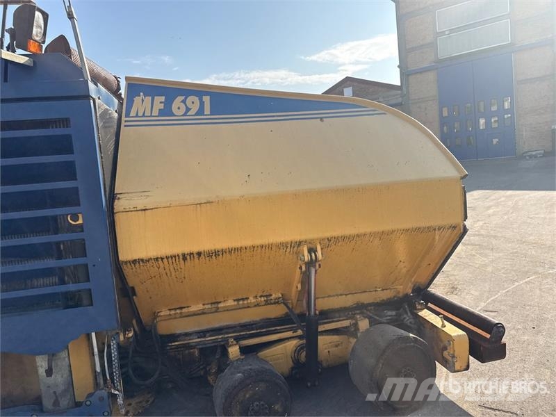 Marini MF691 Wheel Asphalt Paver معدات السفلتة