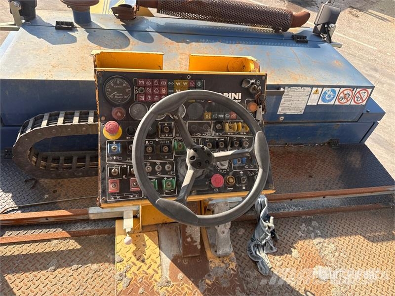 Marini MF691 Wheel Asphalt Paver Strassenfertiger