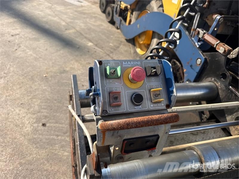 Marini MF691 Wheel Asphalt Paver معدات السفلتة