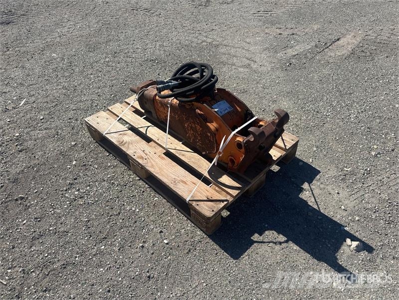 Marteau Hydraulique Hydraulic Breaker Młoty hydrauliczne