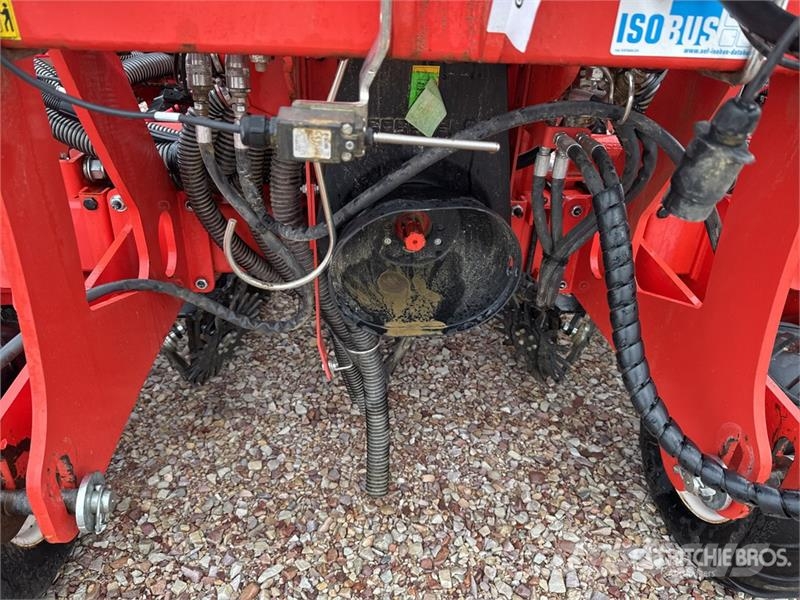 Maschio Gaspardo Chrono 300 7 Rows Semoir Pneumatique Moun Sadiace stroje