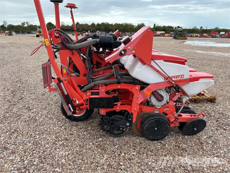 Maschio Gaspardo Chrono 300 7 Rows Semoir Pneumatique Moun Sadiace stroje