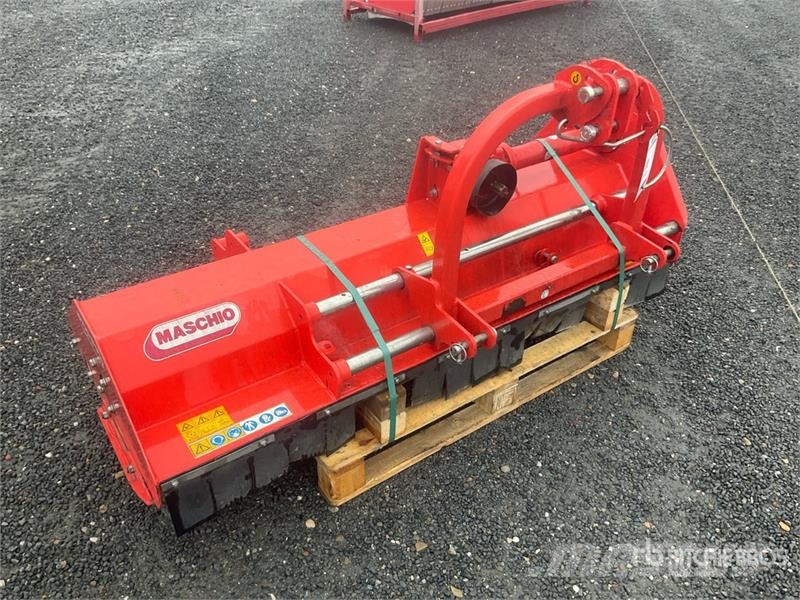 Maschio Gaspardo Furba 180 Mulcher Attachment ماكينات تقطيع أخشاب الحراجة