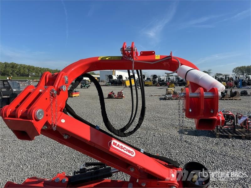 Maschio Gaspardo Giraffa XL160 Side Mulcher Attachment (Un Metsamultšerid