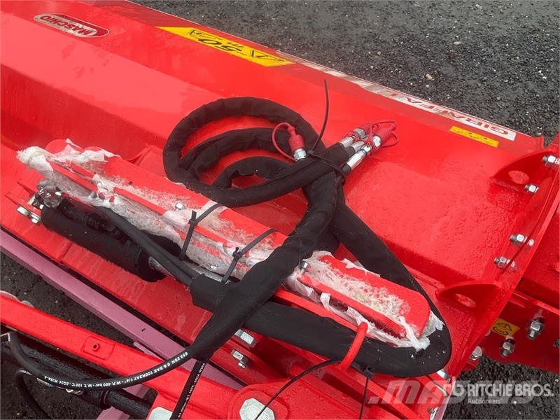 Maschio Gaspardo Giraffa L 170 Side Mulcher Attachment (Un ماكينات تقطيع أخشاب الحراجة