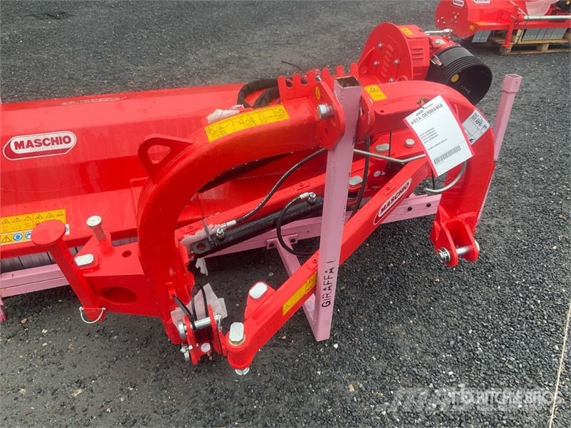 Maschio Gaspardo Giraffa L 170 Side Mulcher Attachment (Un ماكينات تقطيع أخشاب الحراجة