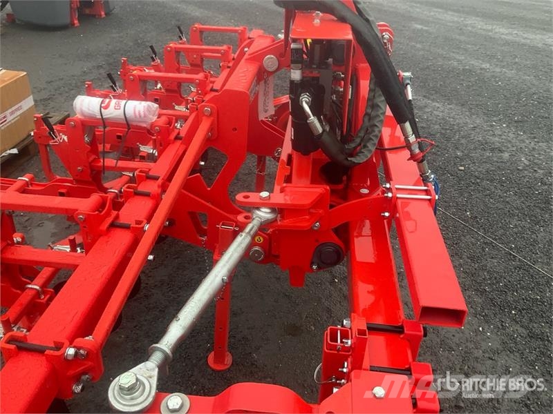 Maschio Gaspardo / Intelligente Row Crop 6000 mm Electric Grubber