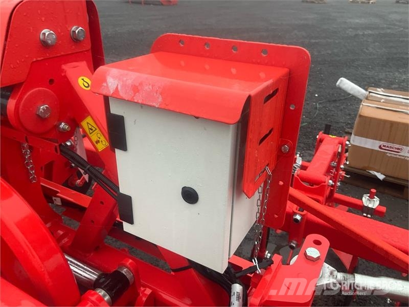 Maschio Gaspardo / Intelligente Row Crop 6000 mm Electric Grubber